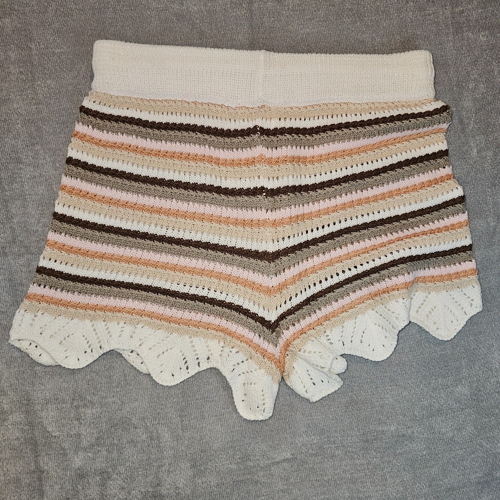 Full Tilt Brown Beige Crochet Knit Shorts Women M Beachcomber Gypsy Hippie NWT - Picture 5 of 8